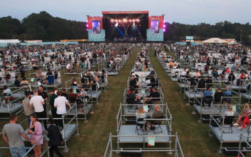 El concierto con distanciamiento social en el Reino Unido que despertó opiniones | En el mundo