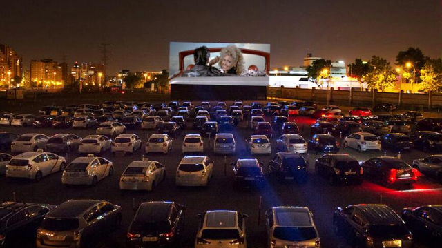 Cómo fue el regreso del Autocine en Argentina | Sociedad