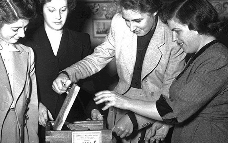 Se cumplen 73 años del voto femenino | Sociedad