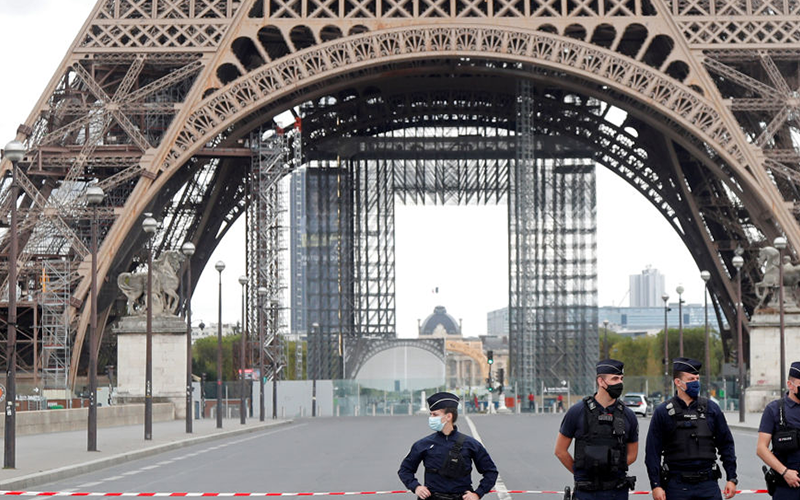 Evacúan a la Torre Eiffel por amenaza de bomba | Sociedad