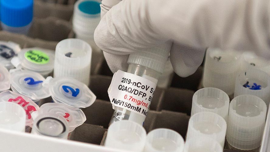 La vacuna de Moderna muestra buenos resultados en adultos mayores | En el mundo