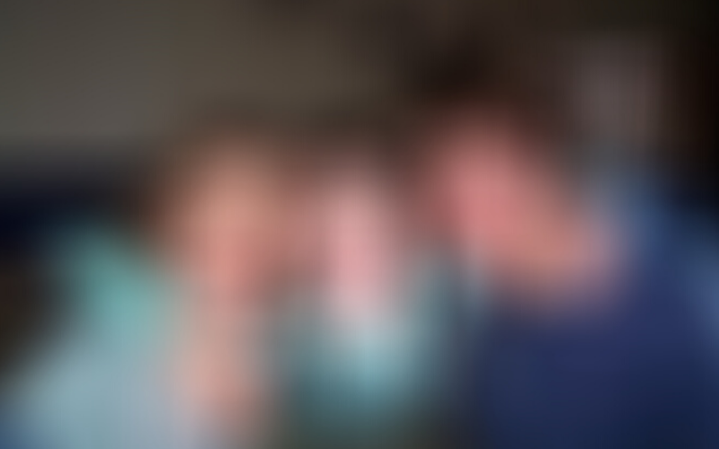 La tierna foto retro de Lali Espósito, Cachete Sierra y Yeyo De Gregorio en el set de Floricienta | Exclusivos