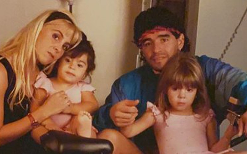 El shock de Claudia Villafañe, Dalma y Gianinna: "Bajaron corriendo del auto" | Deportes