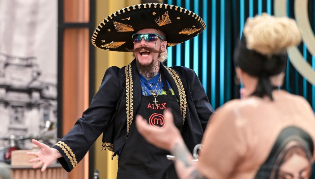 El look mariachi de Alex Caniggia | Mejores Momentos