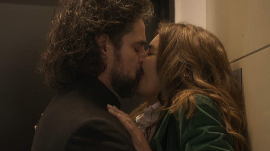 Escena hot Luciano Castro Andrea Frigerio | Imperdibles