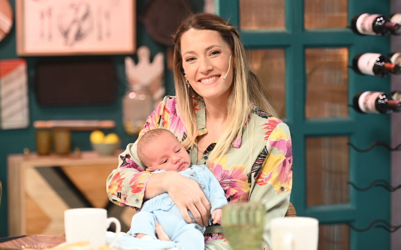 Presentación oficial: Mica Viciconte llevó a su hijo Luca a la televisión | Mejores Momentos