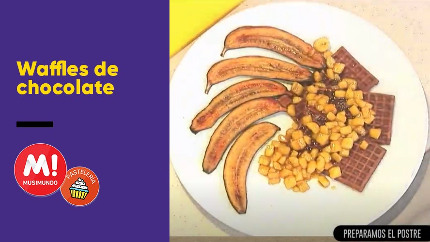 Waffles de chocolate con banana foster | Tips de cocina