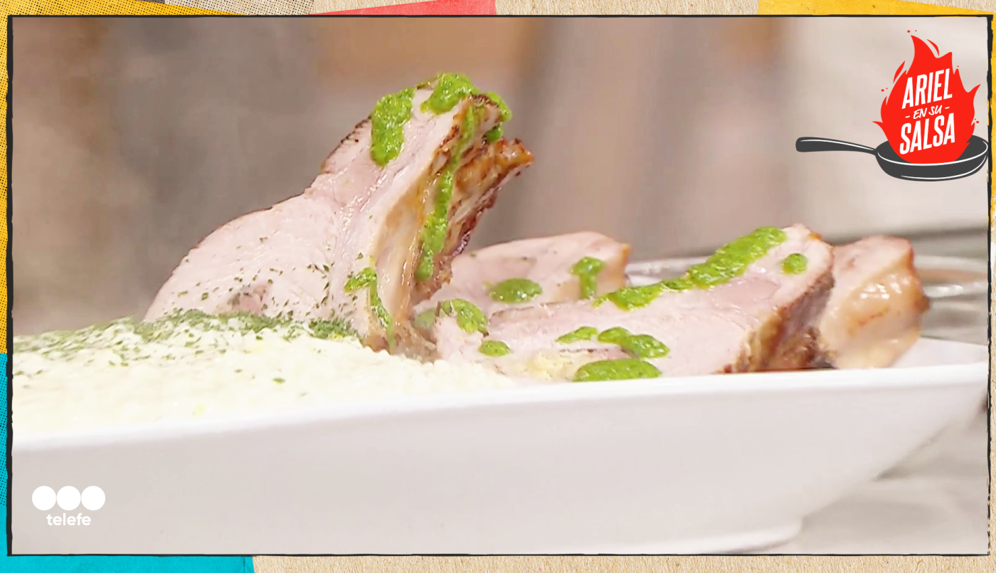 Receta de Carré de cerdo relleno con jamón crudo, crutones, ajo, queso rallado y salvia | Recetas