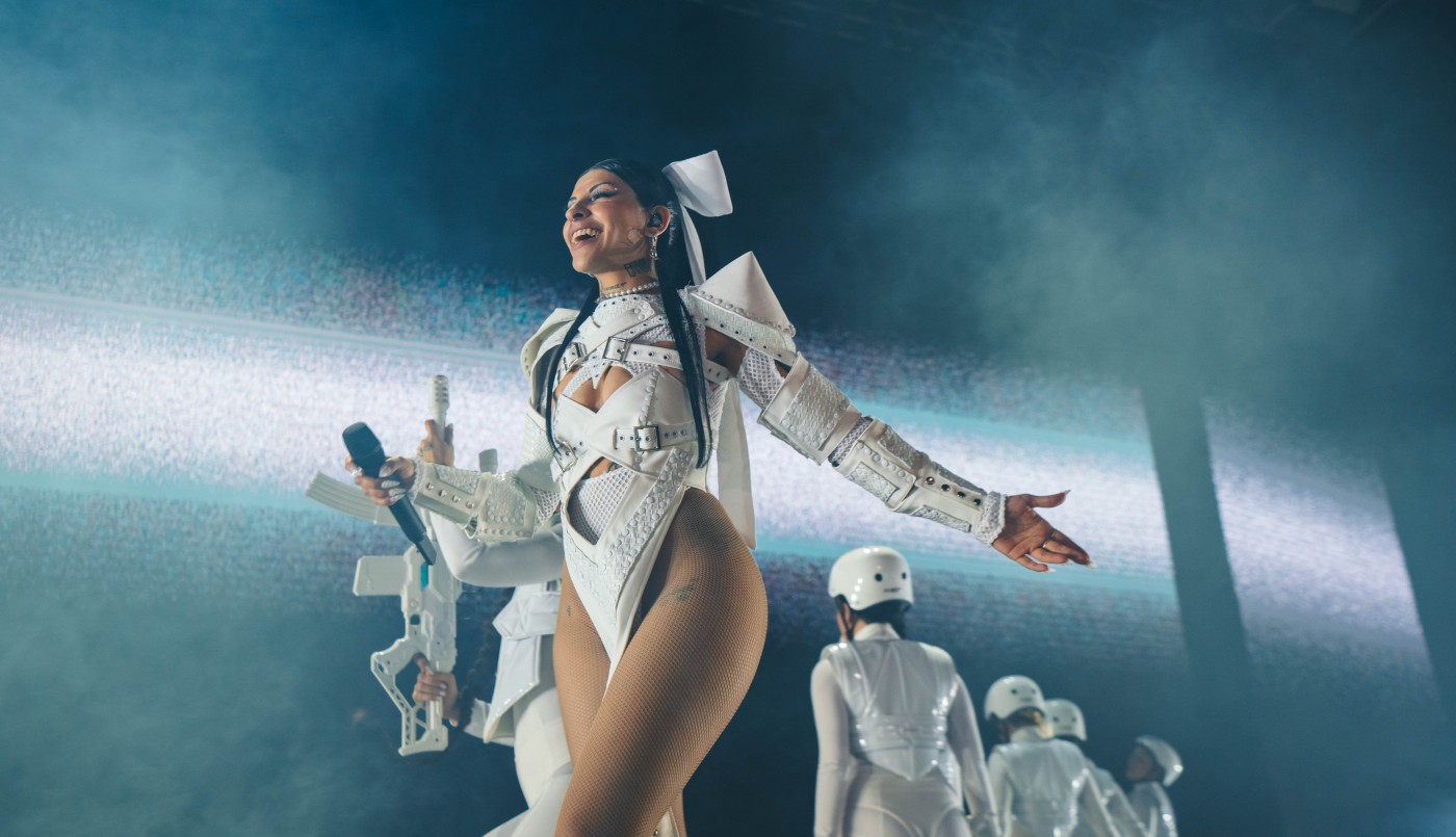 Trap, reggaetón y un homenaje para las víctimas de femicidio: Cazzu brilló ante un Luna Park colmado de fanáticos | Noticias