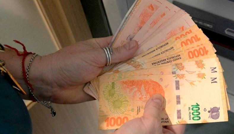 Alberto Fernández anunció un bono de $45.000 en dos cuotas para sectores vulnerables | Política