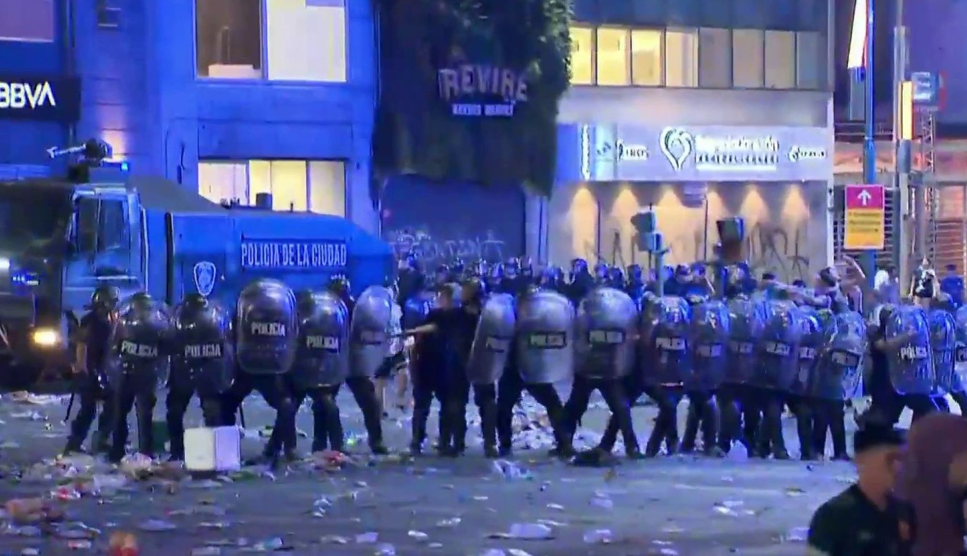 Corridas e incidentes en el Obelisco tras la fiesta por los campeones | Novedades