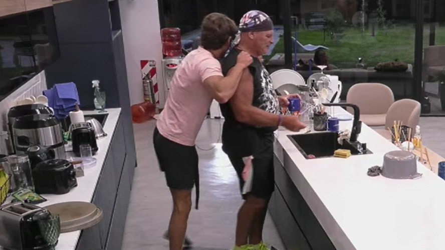 Marcos descubrió a Alfa comiendo dulce de leche a escondidas | Mejores momentos