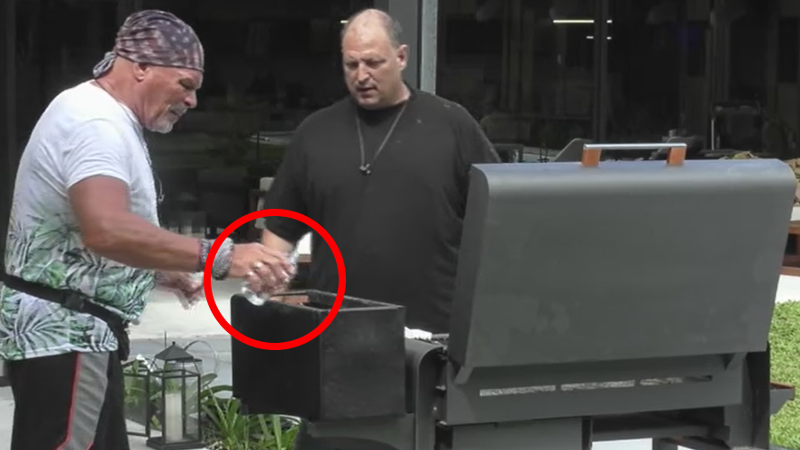 Alfa se metió en la parrilla de Ariel y le puso alcohol para que prenda el fuego | Mejores momentos