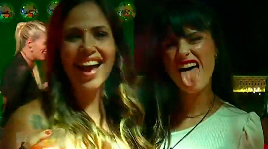 Noche fiesta bienvenida familiares | Mejores momentos