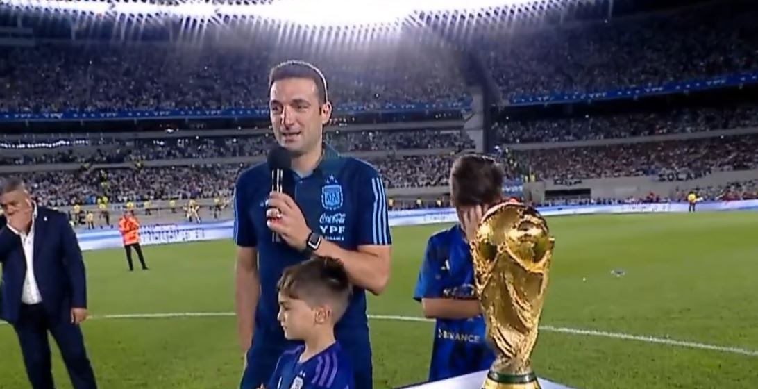 La emoción de Scaloni en el festejo: "Todo esto fue por y para ustedes" | Novedades