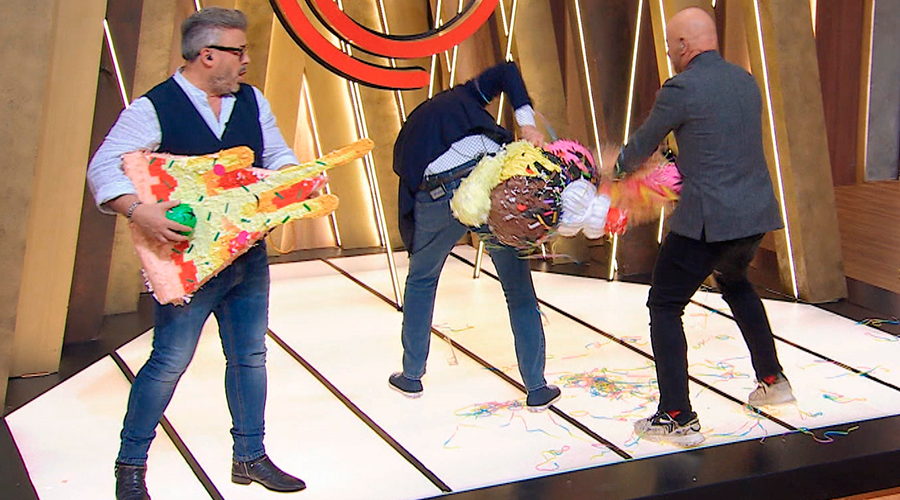 Damián Betular Germán Martitegui golpes piñatas | Momentos Imperdibles