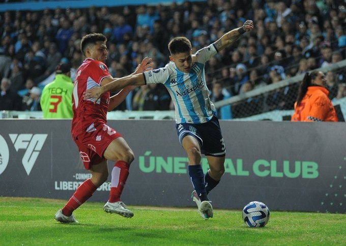 Racing goleó a Ñublense y lidera el grupo A | Noticias