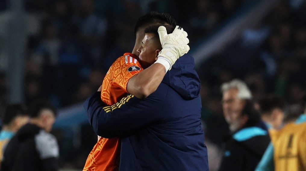 Almirón: "La capacidad de ´Chiquito´ para atajar nos metió en semifinales" | Noticias