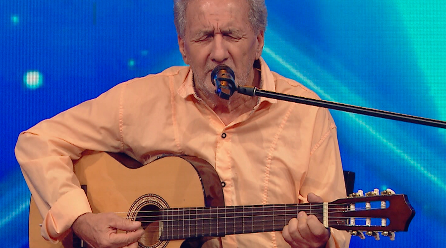 Llegó solo y conmovió al jurado siendo un "cantor de asados" | Mejores momentos