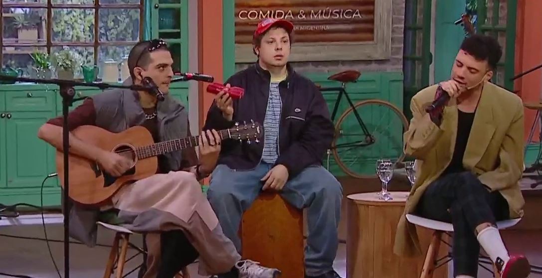 "Usted señalemelo", la banda del momento en La Peña | Mejores momentos