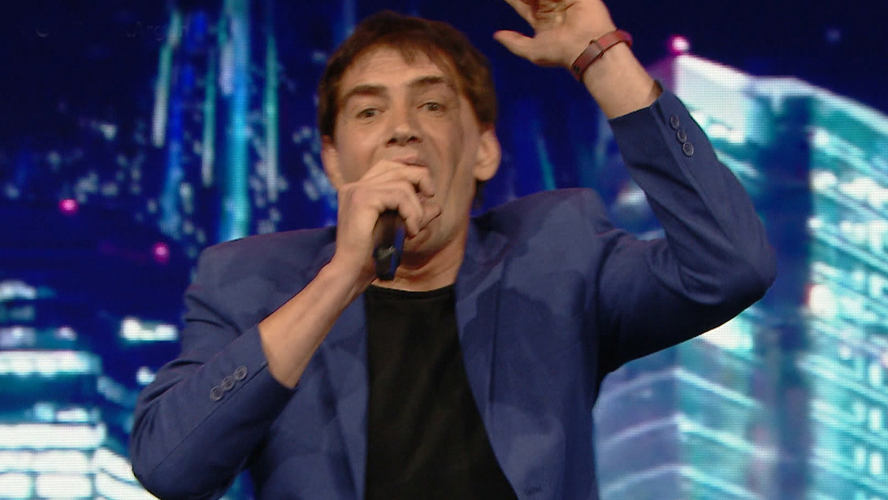 Cantó música country y pensó que nadie conocería este género musical | Mejores momentos