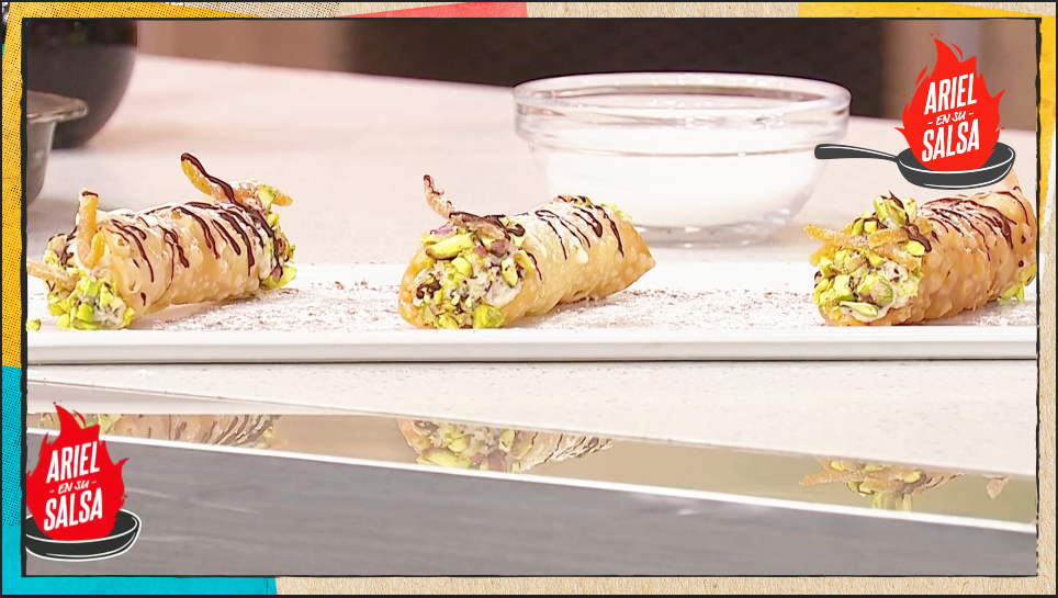 Cannoli con relleno argento | Recetas