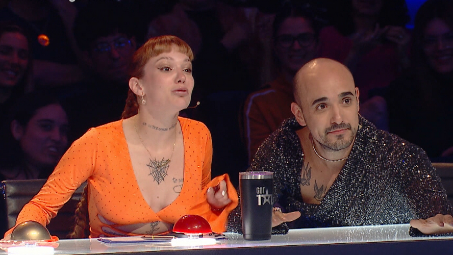 ¿Whisky o chocolatada?: ¡esto toma La Joaqui durante las devoluciones de Got Talent! | Mejores momentos