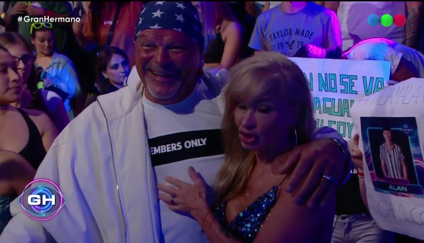 El beso de Alfa e Isabel en pleno vivo de Gran Hermano | Mejores momentos