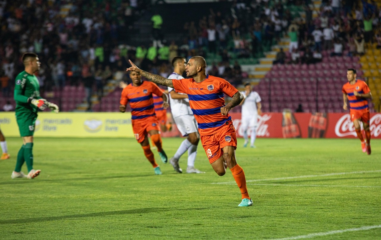 Puerto Cabello le ganó a Defensor Sporting en la inauguración de la Copa Libertadores | Noticias