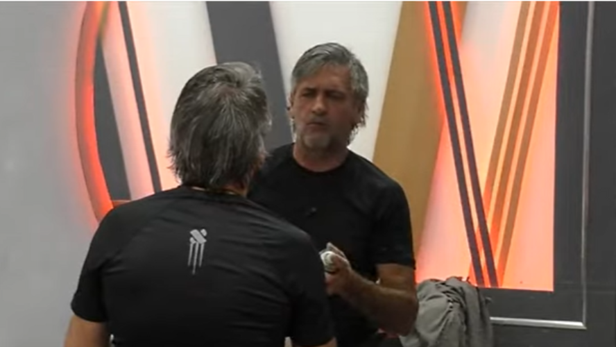 Darío se levantó temprano con todas las pilas para limpiar la casa | Mejores momentos