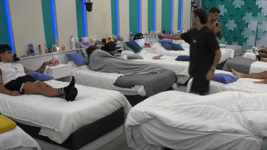 ¿El tango es uruguayo? así comenzo la guerra en la casa | Mejores momentos