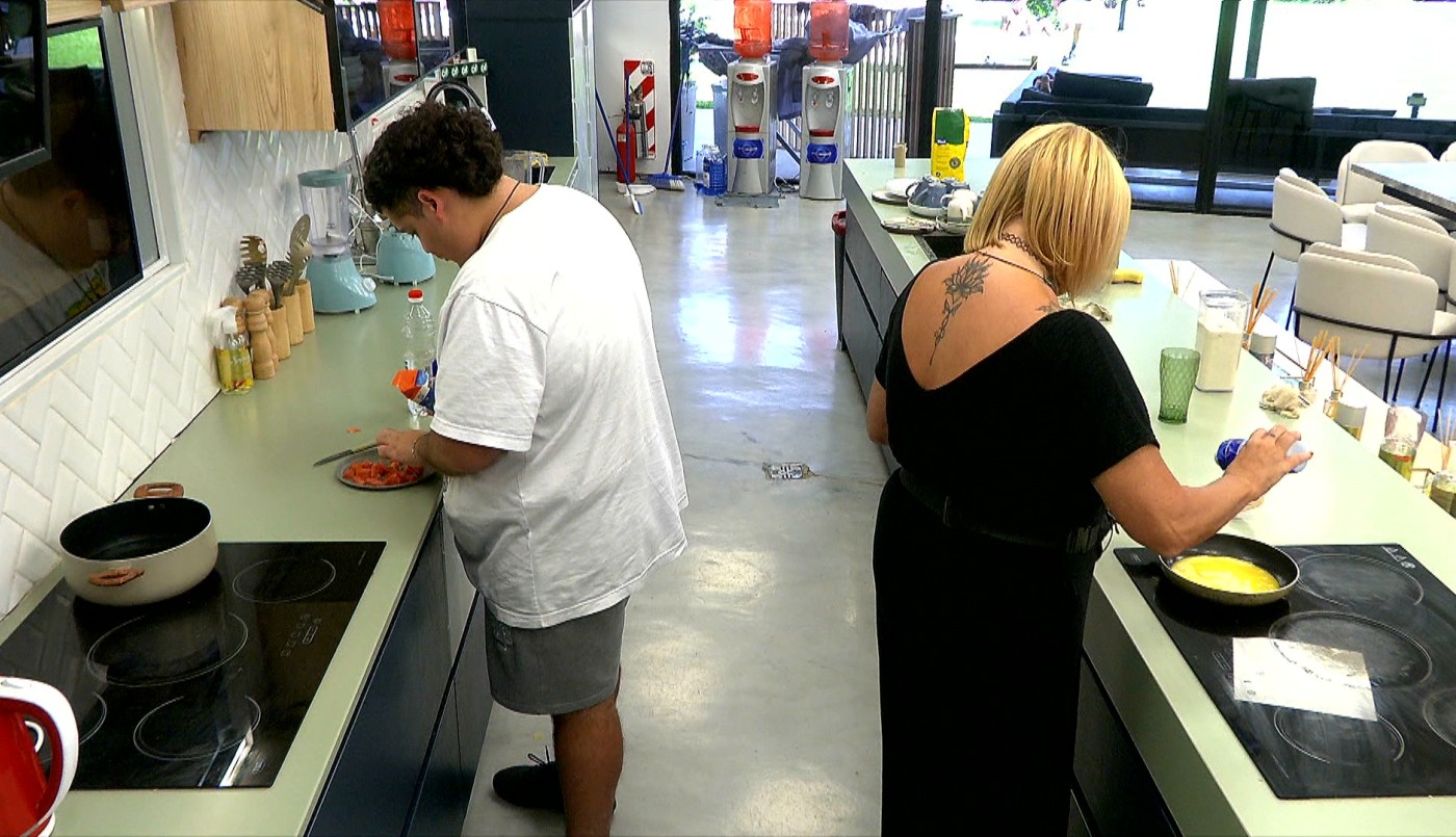 Manzana y Virginia parecen un matrimonio de más de 20 años | Mejores momentos