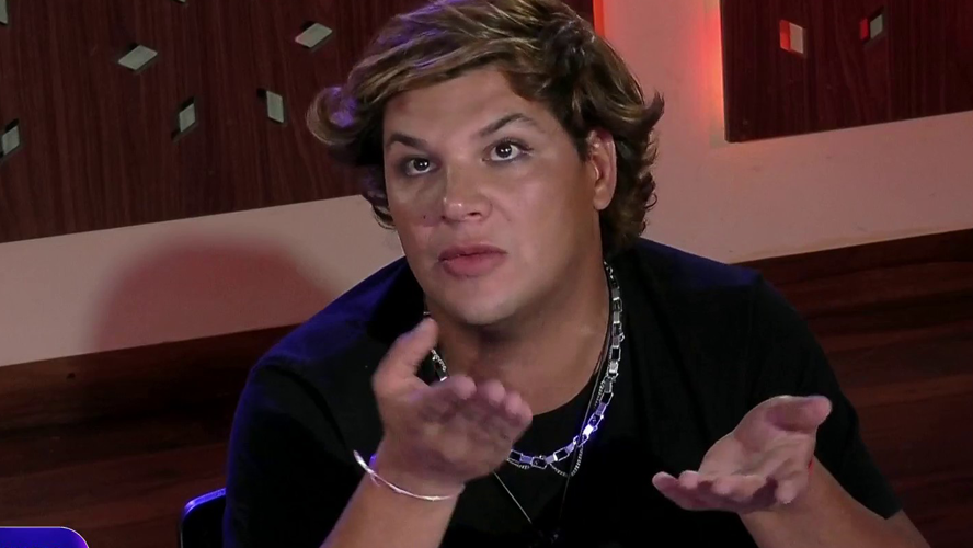 Toda una mesa en contra de Emmanuel: ¿cuál fue su reacción? | Mejores momentos