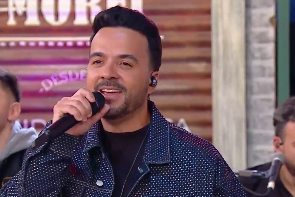 ¡Un lujo!: Luis Fonsi cantó en La Peña y celebró 25 años de carrera | Mejores momentos