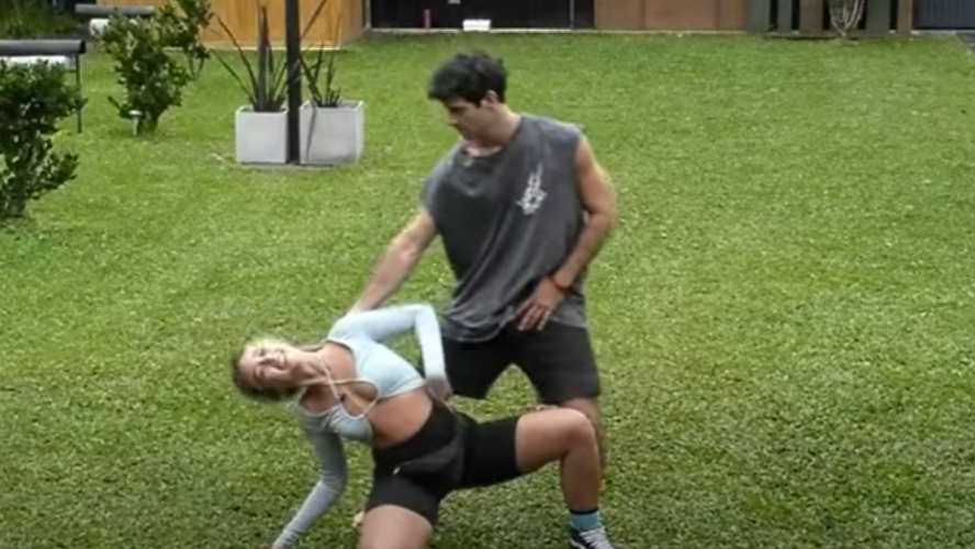 Nicolas y Florencia ensayan un reggaeton picante que no es apto para todo publico | Mejores momentos