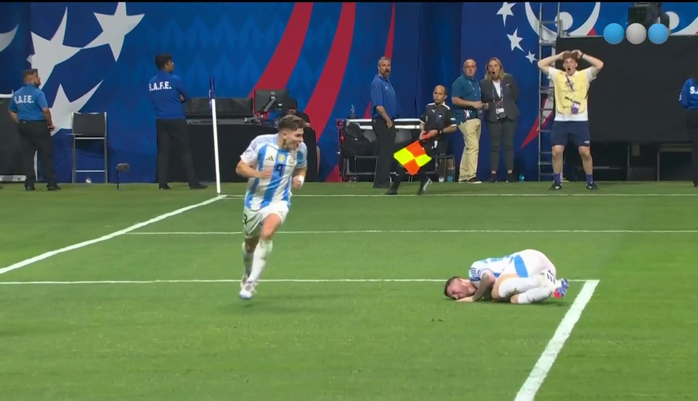 Julián Álvarez encontró el gol tras un golpazo a Alexis Mac Allister - Argentina vs. Canadá | Mejores momentos