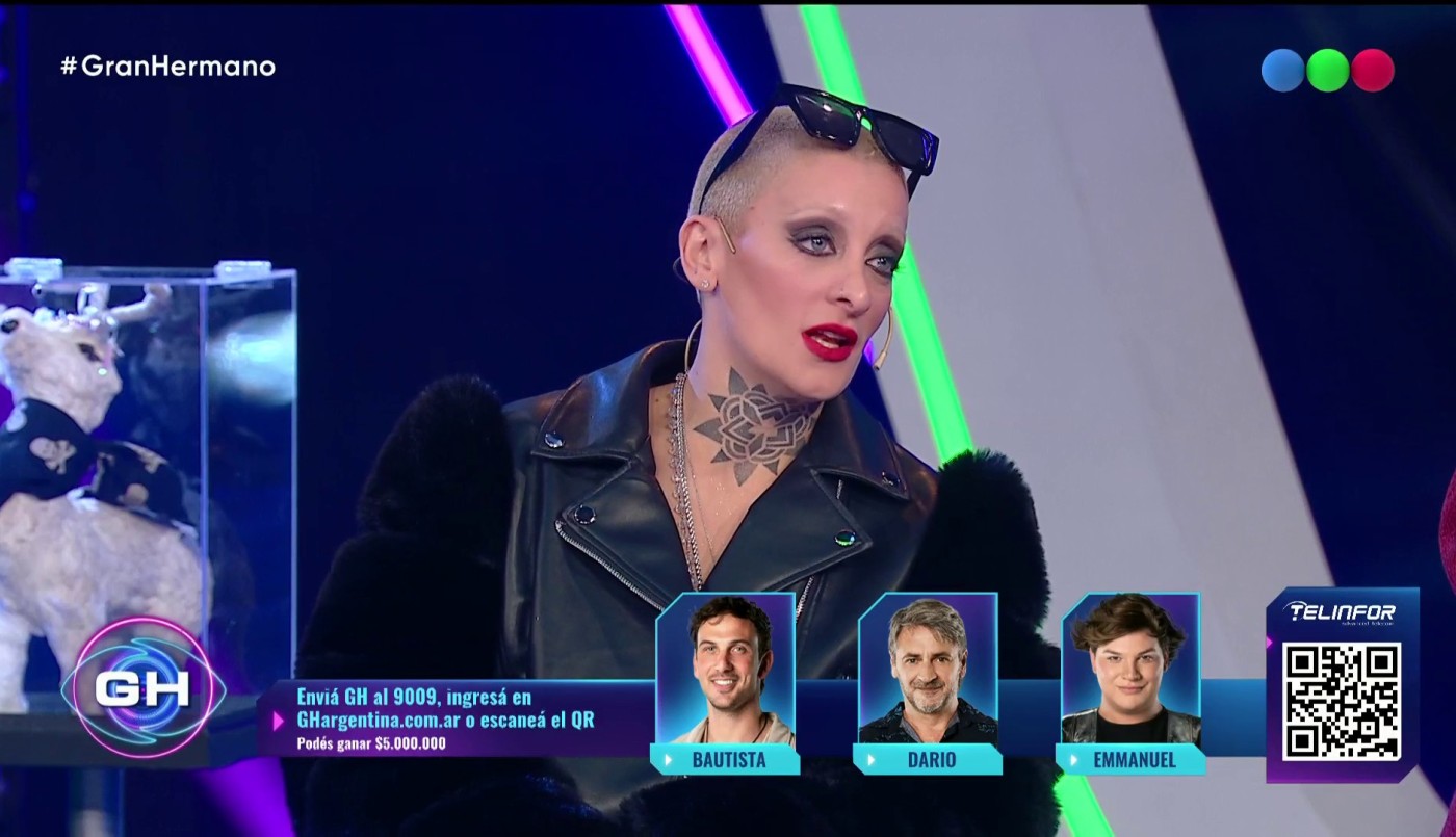 Juliana: "Furia llegó hasta acá, de la puerta para afuera soy Juli" | Mejores momentos