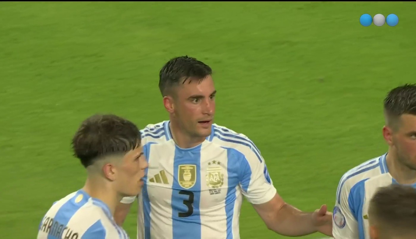 Le anularon el gol a Tagliafico por obstrucción al arquero - Argentina vs. Perú - Copa América 2024 | Mejores momentos