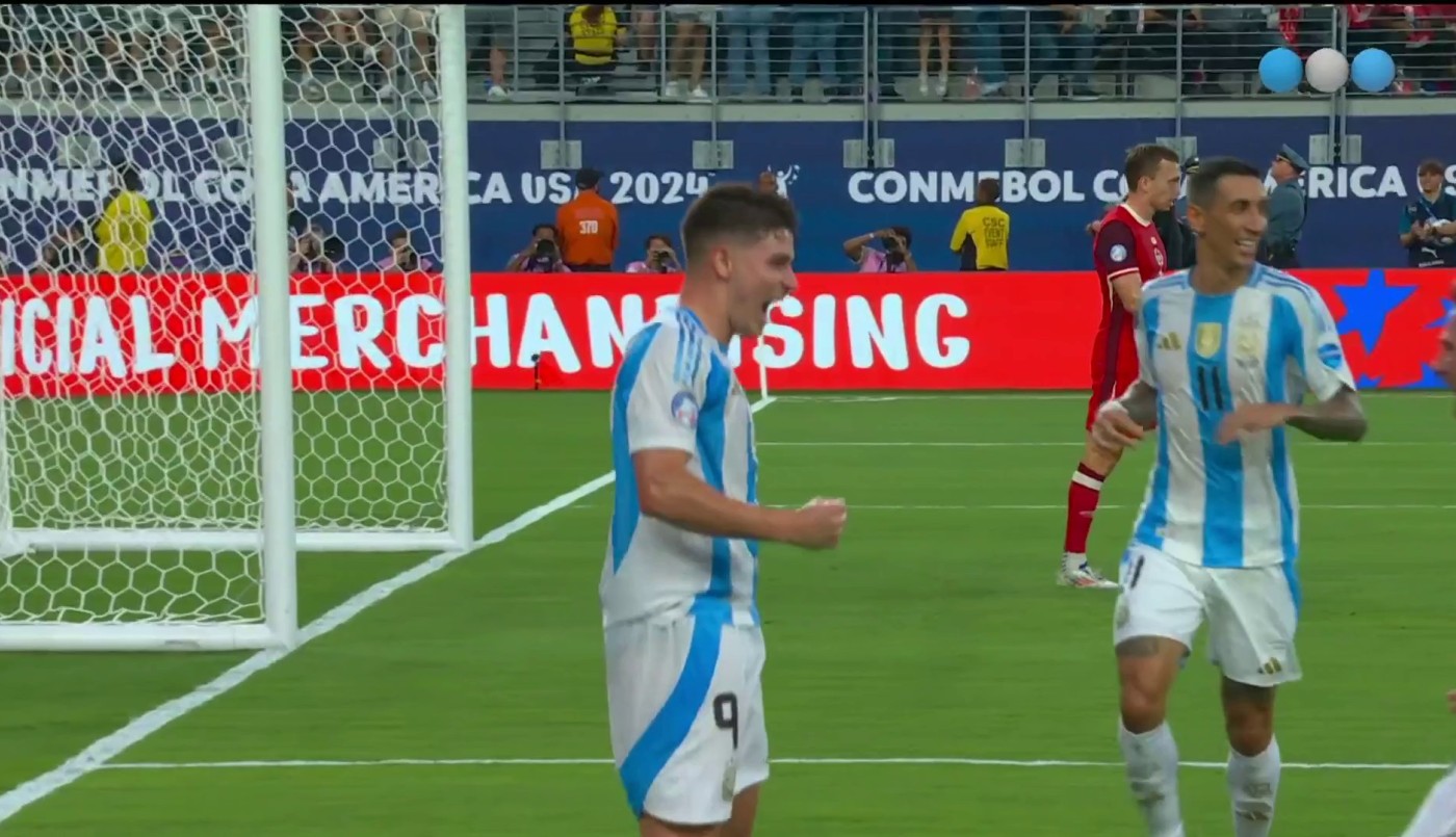 Julián Álvarez puso el 1-0 con una gran asistencia de Rodrigo de Paul - Argentina vs. Canadá | Mejores momentos