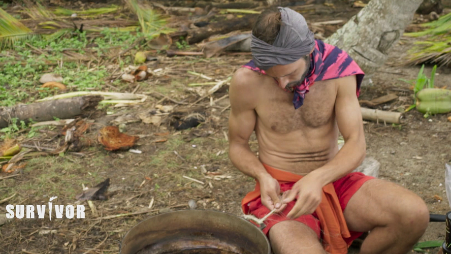 Quisieron obligar a un superviviente a bañarse: instrucciones de aseo y desubicación | Mejores Momentos