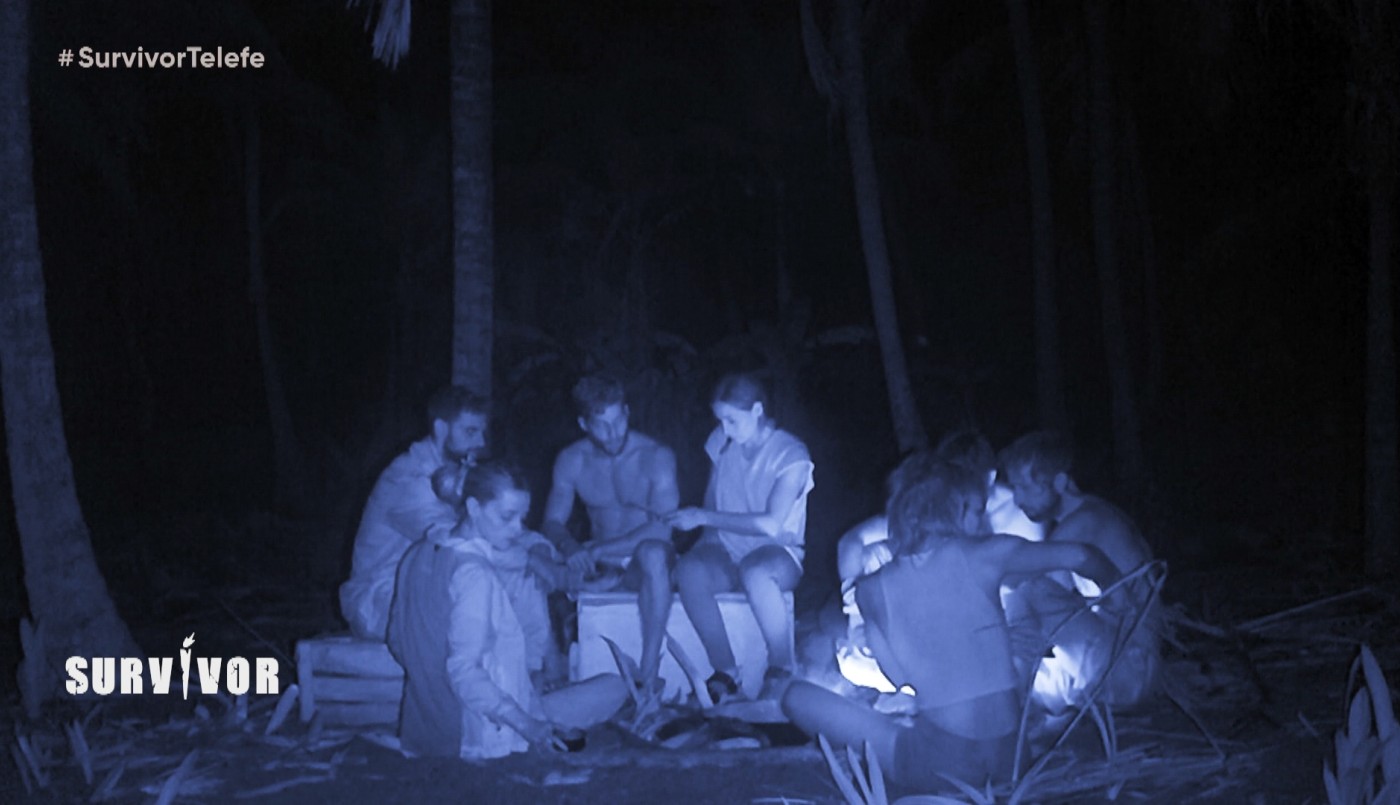 Un sorpresivo "te quiero" en medio de la noche del campamento Norte | Mejores Momentos