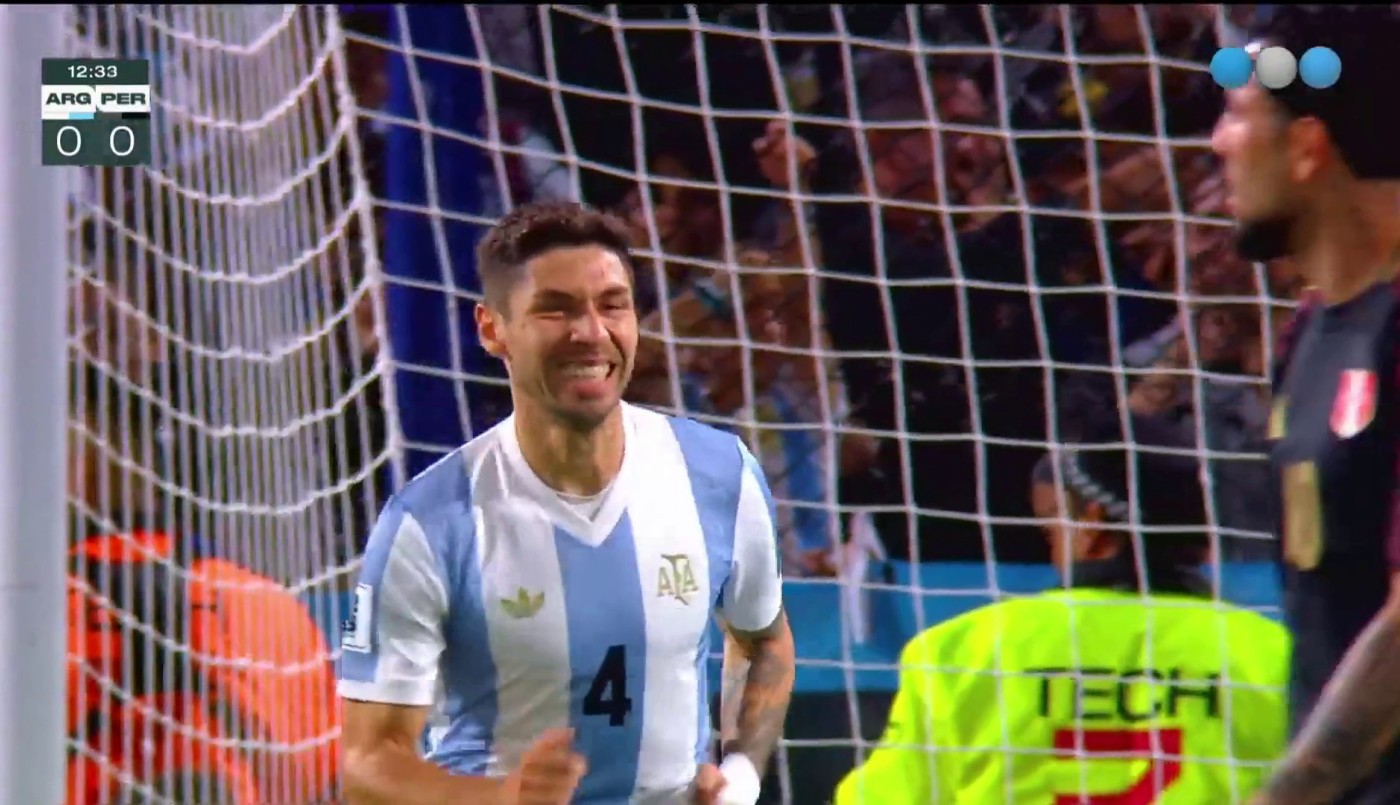Dos pinchaditas para que la Selección llegue al arco rival - Argentina vs. Perú | Mejores momentos
