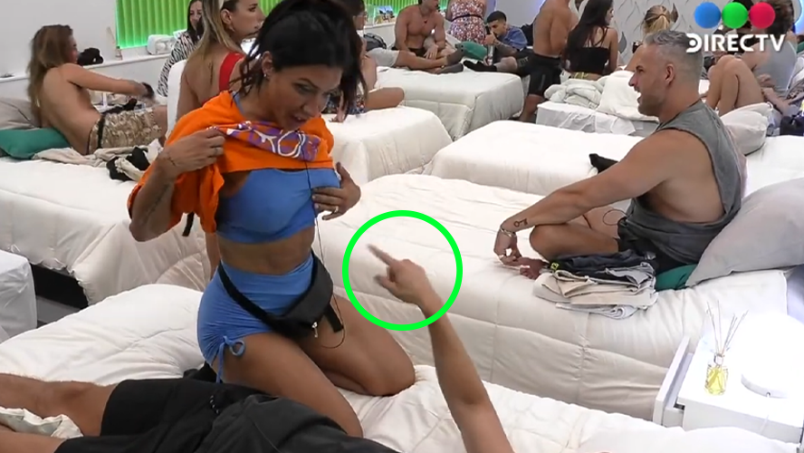 ¿Santiago y Andrea tienen onda o es pura estrategia? | Mejores momentos