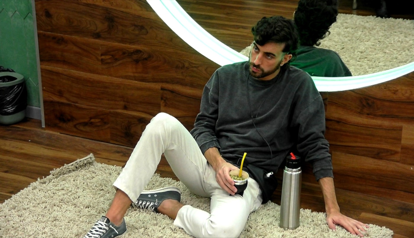 Ulises quedó en el ojo de la tormenta y recibe advertencias severas de sus aliados | Mejores momentos