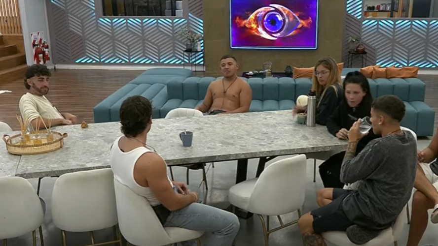 A no pisar el palito: Luca y Renato se contienen para no dar información del exterior | Mejores momentos