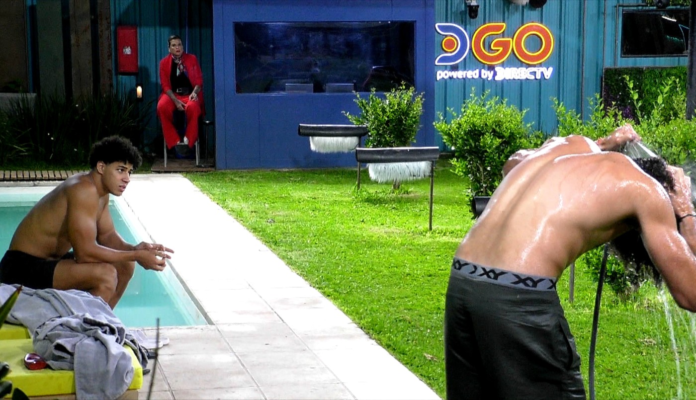 Sandra fue testigo de la ducha de Lorenzo y Saif | Mejores momentos