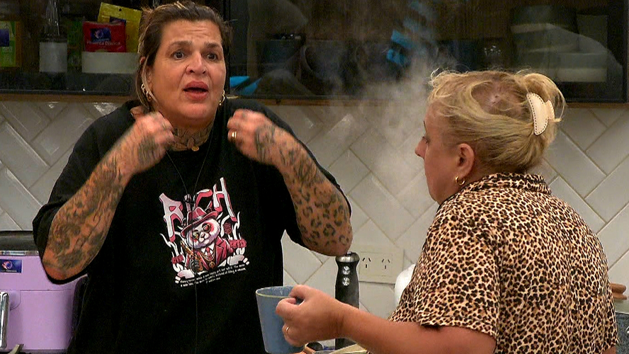 La tensión entre Sandra y Selva crece tras la administración de la comida | Mejores momentos