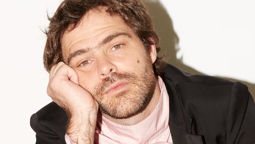 Desesperado pedido de ayuda: le robaron a Peter Lanzani en Neuquén | Espectáculos