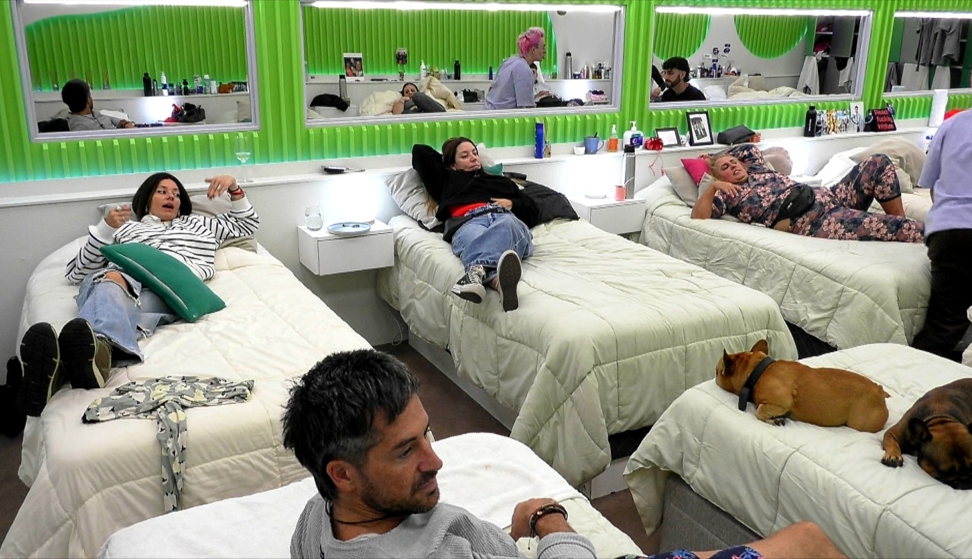 "Se me acalambra": en la casa se discutió cuál es el mejor desempeño sexual | Mejores momentos