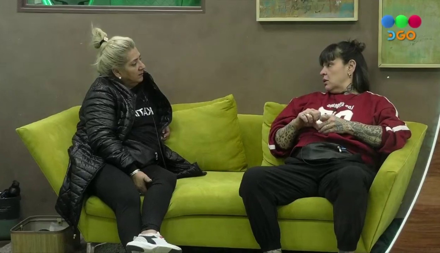 Petrona y Sandra ¿amigas?: Sandra no entiende la placa | Mejores momentos